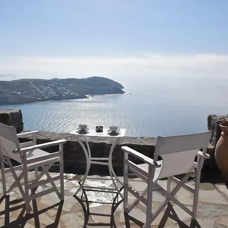Andromeda Mykonos & 4* 칼로 리바디