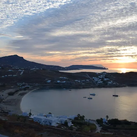 מלון דירות Andromeda Mykonos &