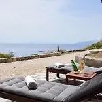 公寓式酒店 Andromeda Mykonos & 凯勒里瓦迪